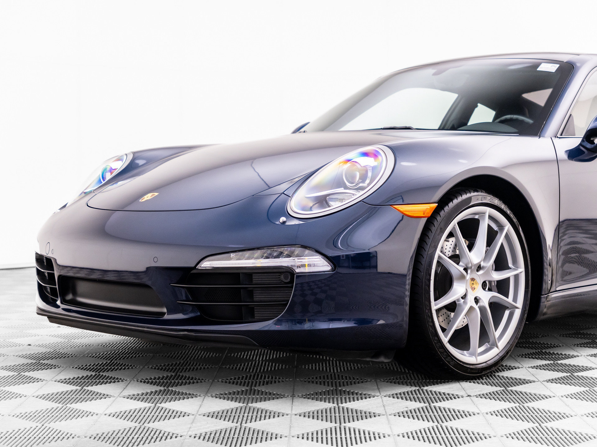 Used 2016 Porsche 911 Carrera RWD image 34