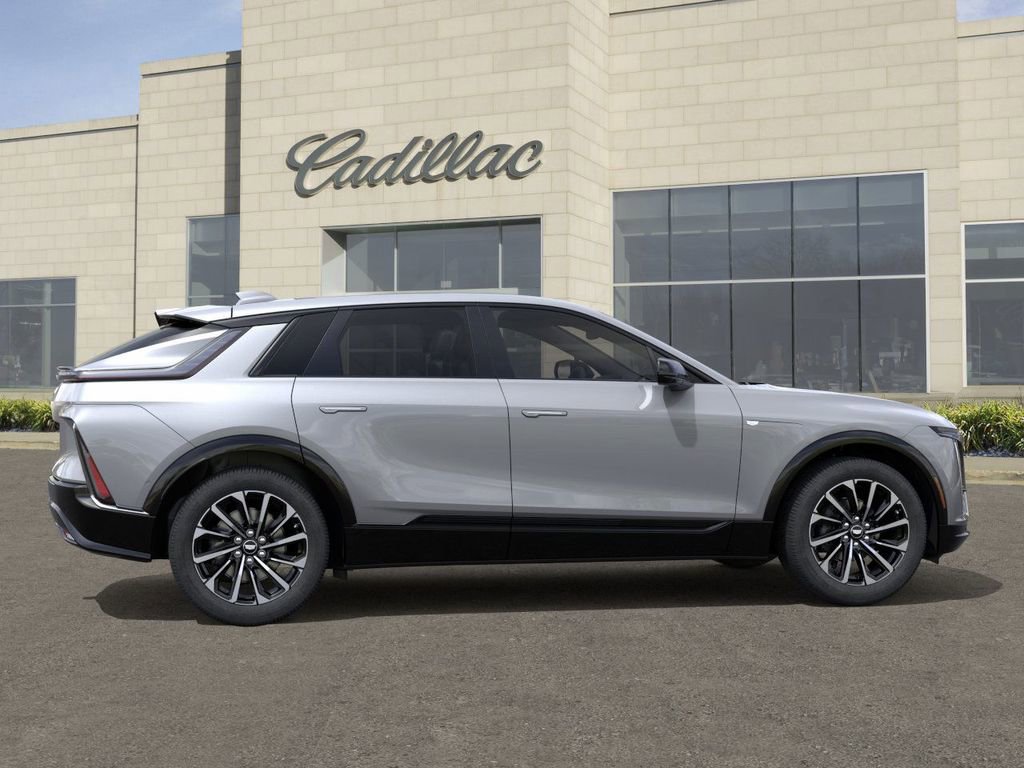 New 2026 Cadillac Lyriq Sport image 5