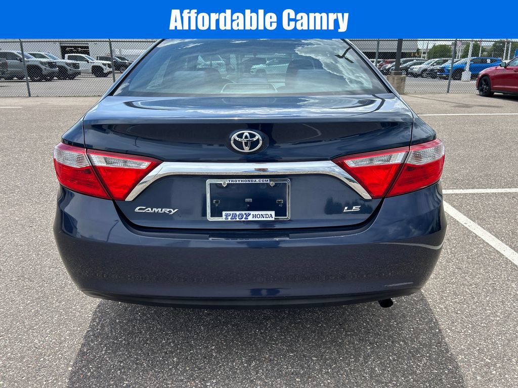 Used 2017 Toyota Camry LE FWD image 7