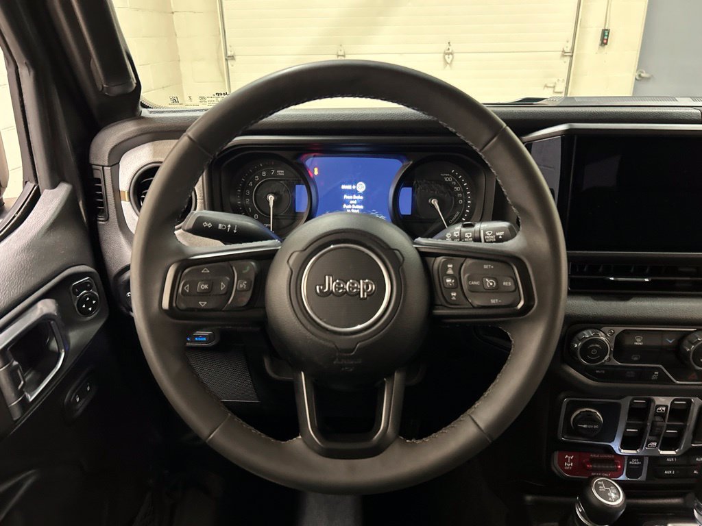 Used 2025 Jeep Wrangler Unlimited Sport S 4xe AWD/4WD image 19