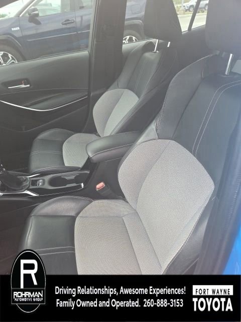 Used 2021 Toyota Corolla XSE FWD image 4