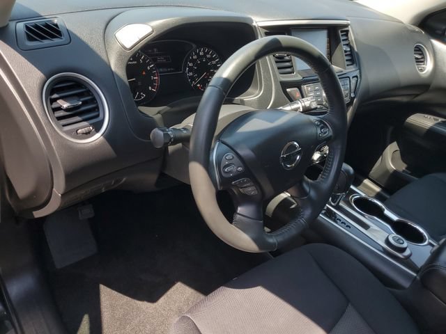 Used 2018 Nissan Pathfinder SV w/ SV Tech Package AWD/4WD image 17