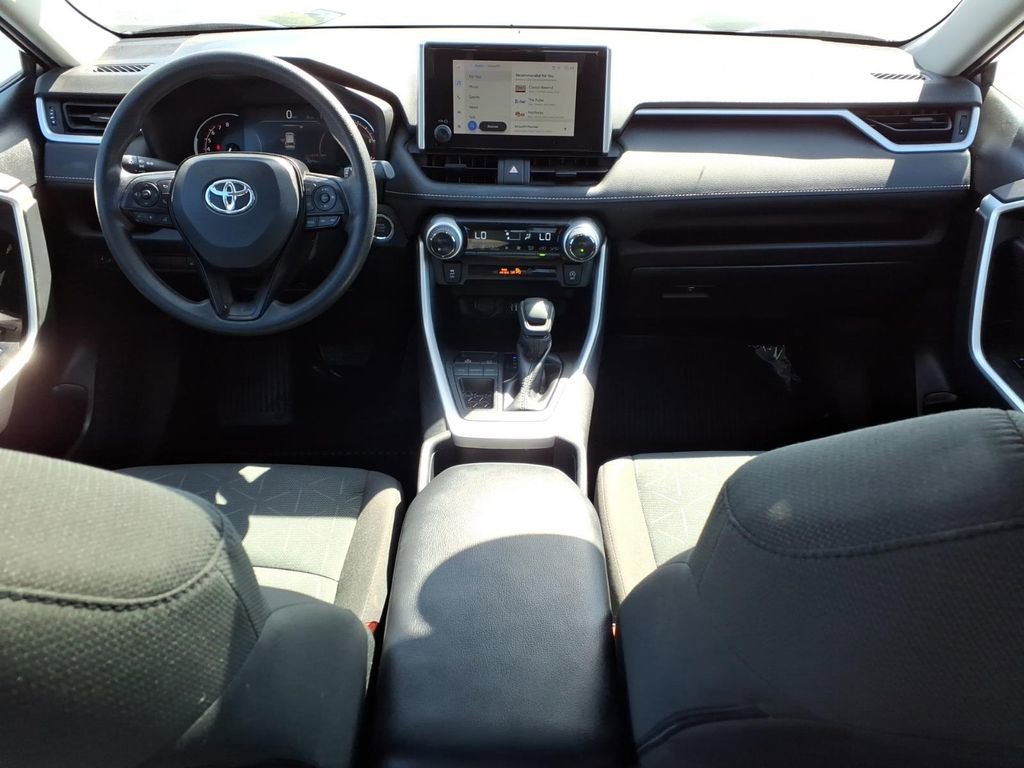Used 2024 Toyota RAV4 XLE w/ Convenience Package image 12