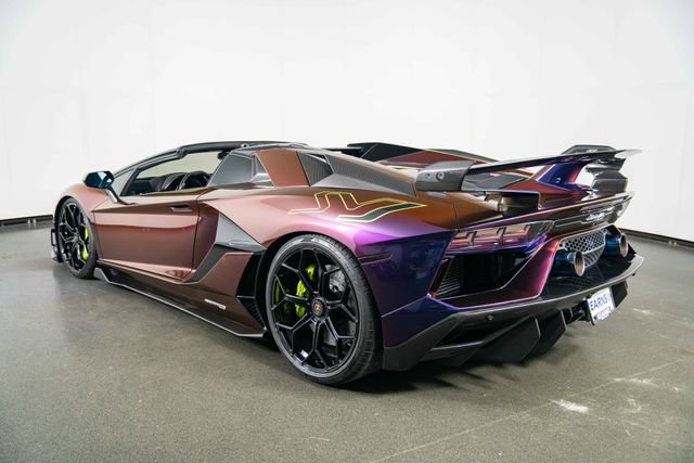 Used 2021 Lamborghini Aventador SVJ AWD/4WD image 6