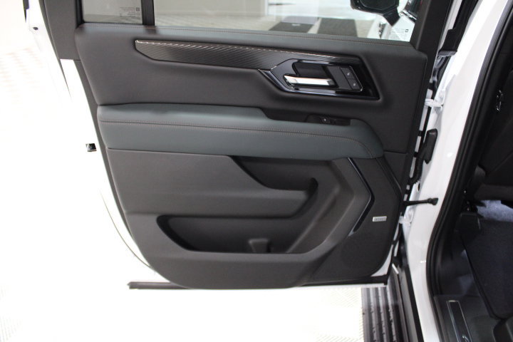 New 2026 GMC Yukon XL AT4 w/ AT4 Premium Plus Package AWD/4WD image 23