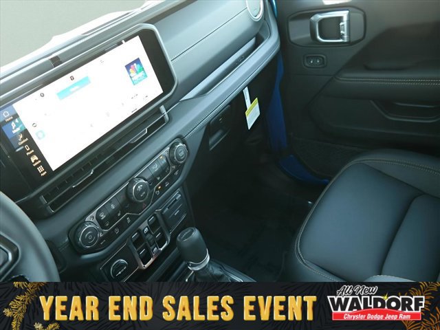 New 2025 Jeep Gladiator Sport image 24