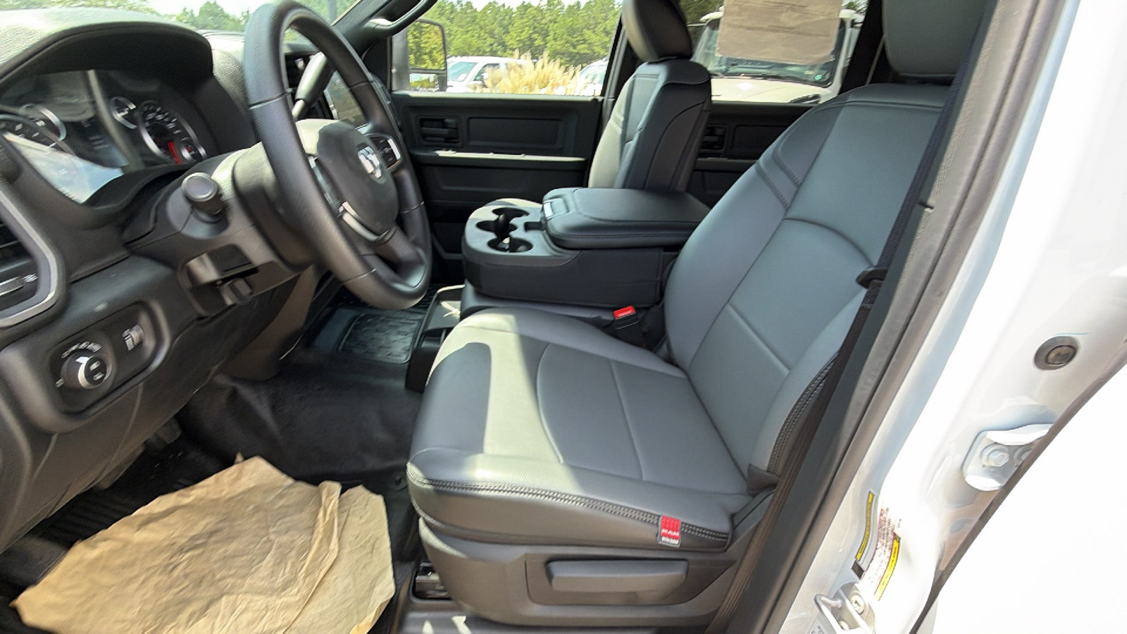 New 2026 RAM 3500 Tradesman w/ Chrome Appearance Group A AWD/4WD image 17