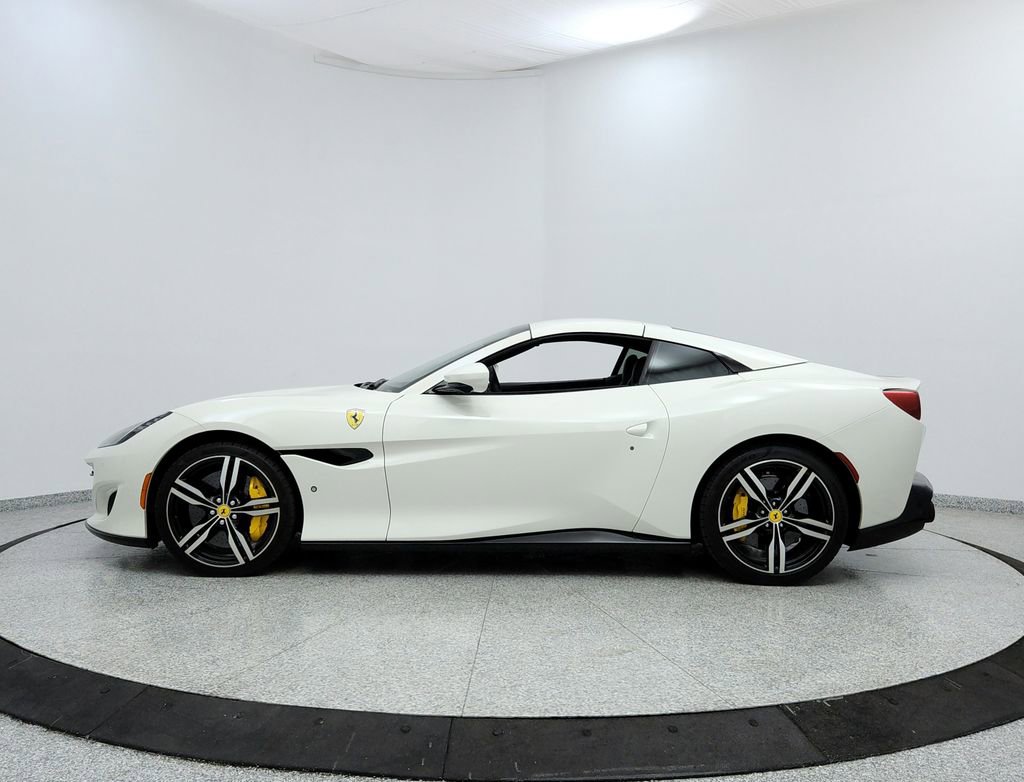 Used 2020 Ferrari Portofino Base image 2