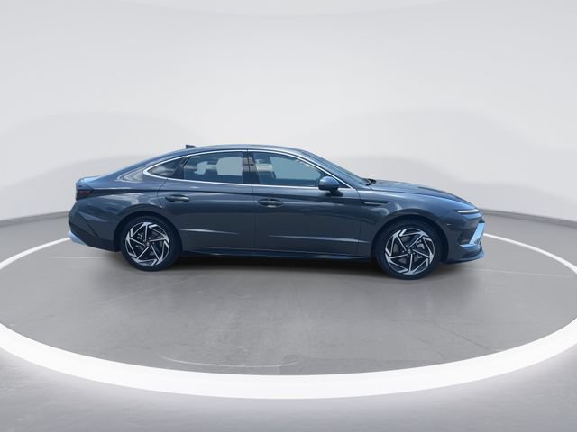 Used 2026 Hyundai Sonata SEL AWD/4WD image 9