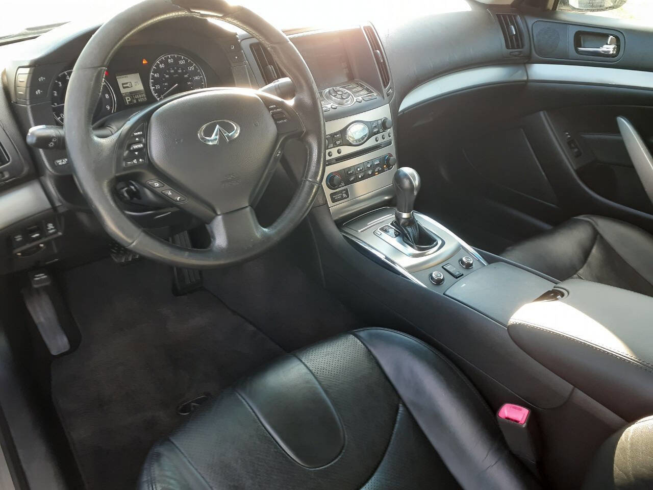 Used 2010 INFINITI G37 x Coupe w/ Premium Pkg image 11
