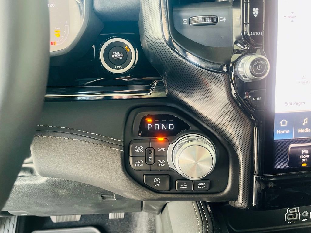 New 2025 RAM 1500 Limited image 18