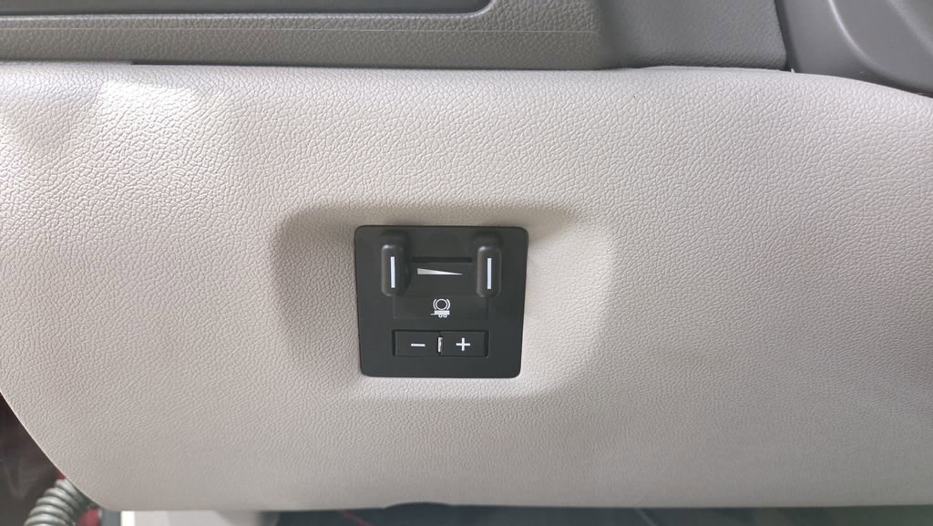 Used 2013 Chevrolet Silverado 1500 LTZ w/ LTZ Plus Package image 11