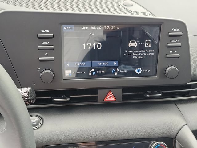 New 2026 Hyundai Elantra SEL Sport FWD image 11