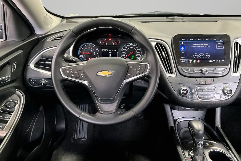 Used 2024 Chevrolet Malibu LT w/ Midnight Edition FWD image 8