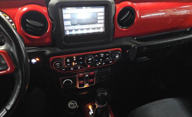 Used 2020 Jeep Wrangler Unlimited Sport image 13