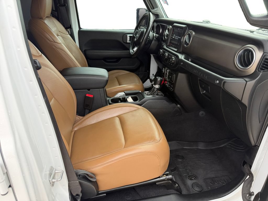 Used 2021 Jeep Wrangler Unlimited Rubicon AWD/4WD image 16