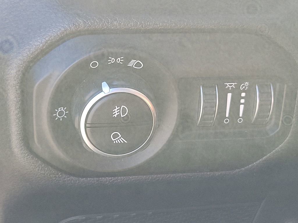 Used 2022 Jeep Gladiator Sport image 30