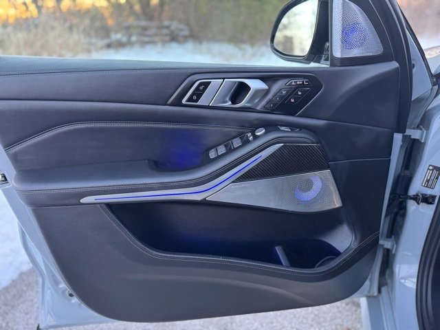 Used 2024 BMW X7 M60i w/ Executive Package image 8