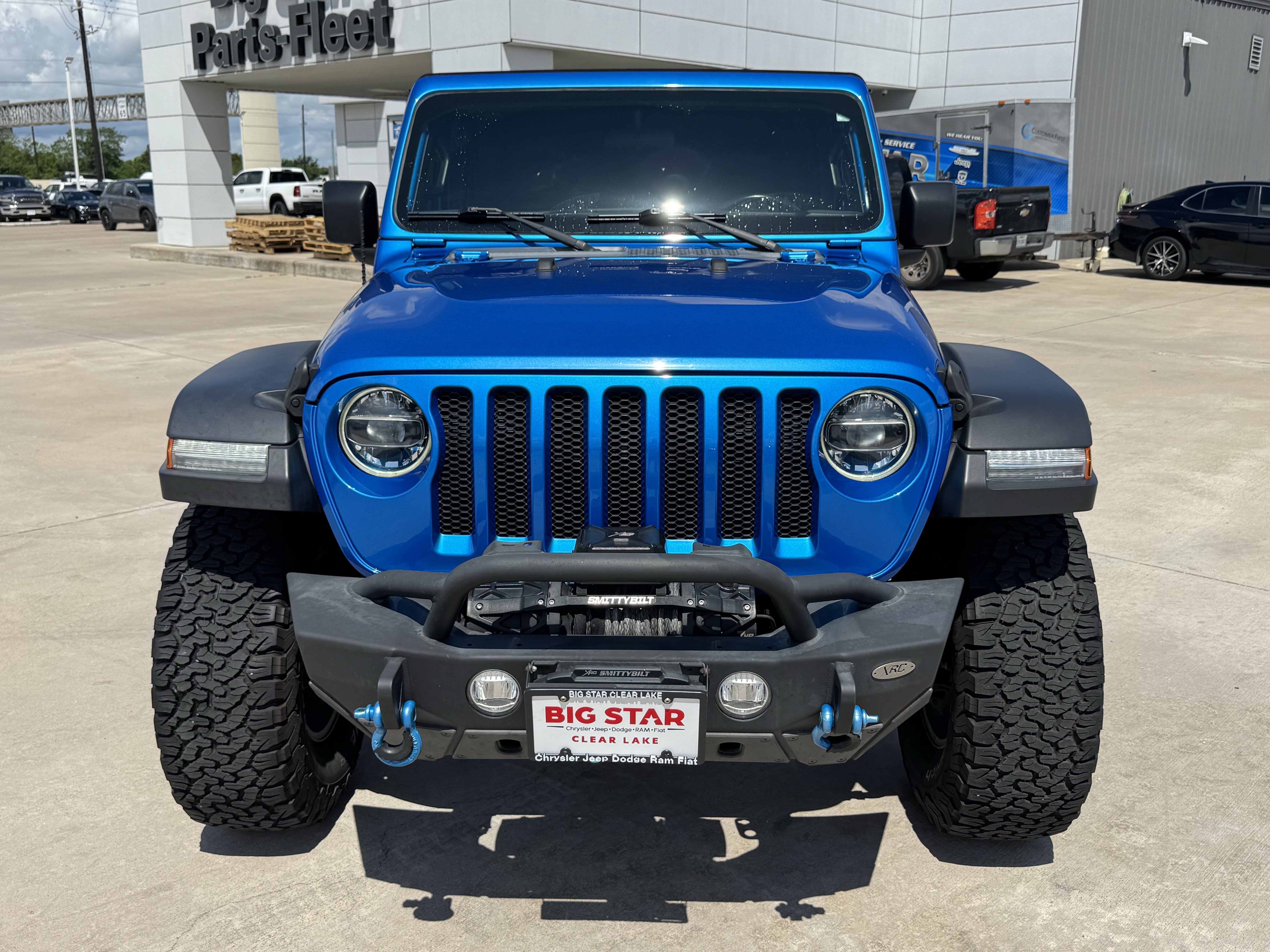 Used 2022 Jeep Wrangler Unlimited Sport AWD/4WD image 3