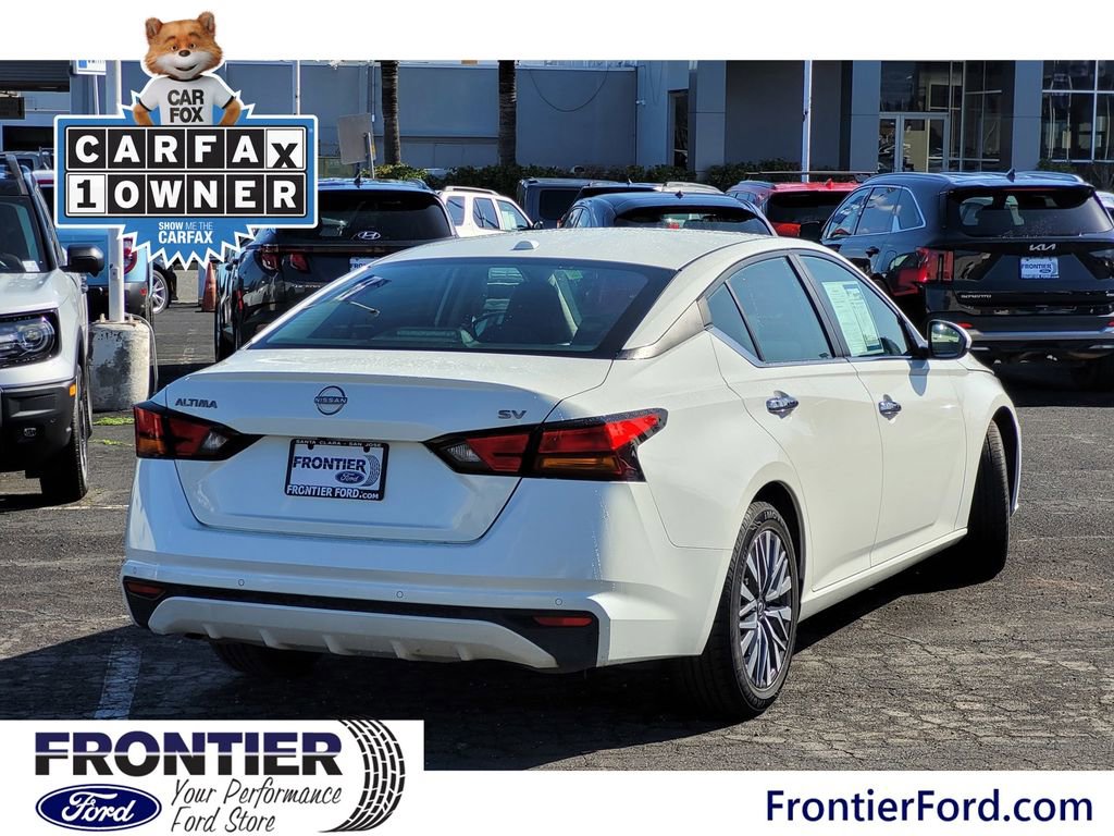 Used 2023 Nissan Altima 2.5 SV image 5