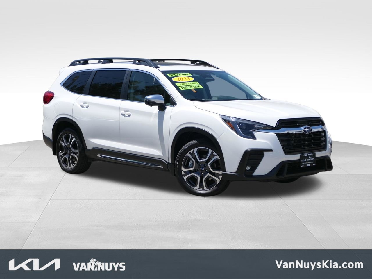 Used 2023 Subaru Ascent Limited w/ Technology Package AWD/4WD image 1