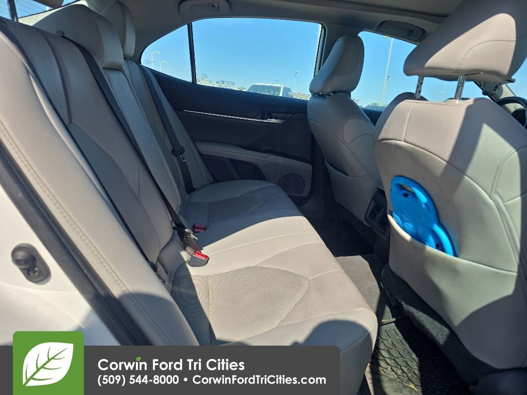 Used 2021 Toyota Camry XLE w/ Navigation Package AWD/4WD image 2
