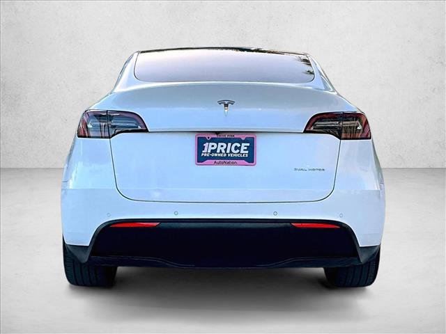 Used 2022 Tesla Model Y Long Range image 4