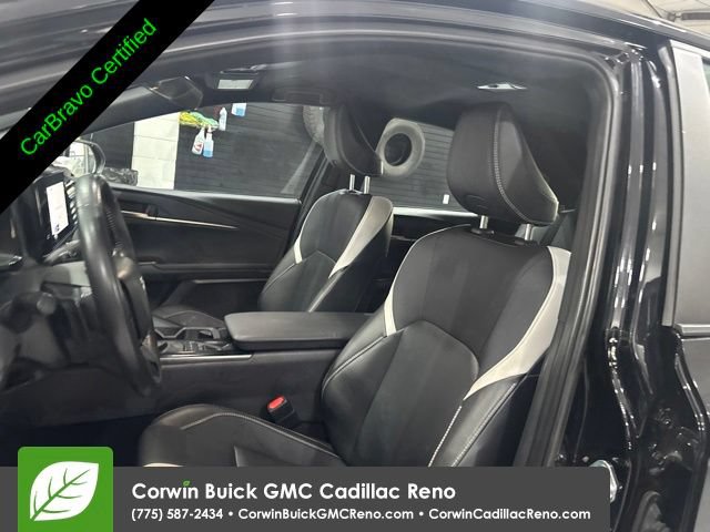 Used 2025 Toyota Camry SE FWD image 10