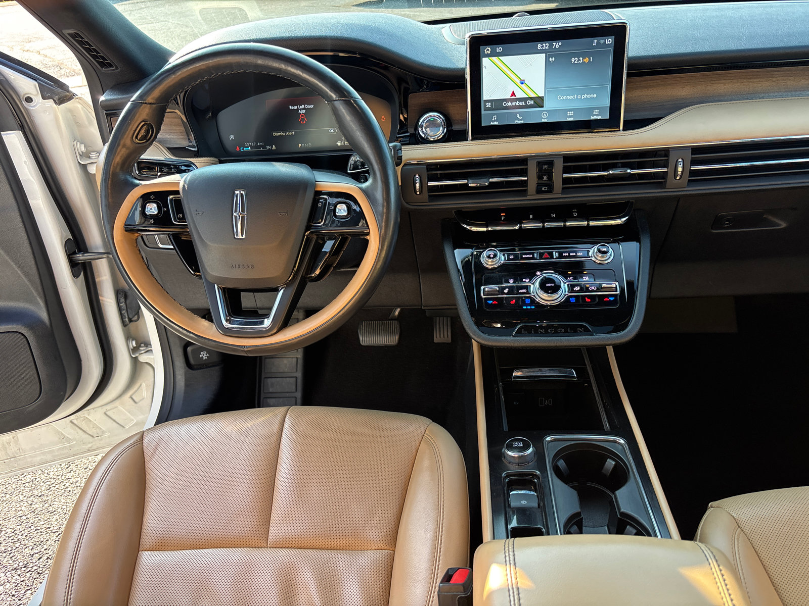 Certified 2022 Lincoln Corsair Reserve w/ Luxury Package AWD/4WD image 28