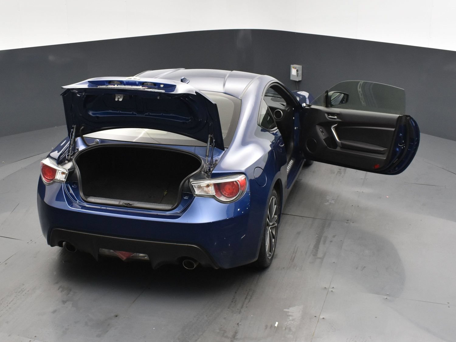 Used 2015 Scion FR-S RWD image 20