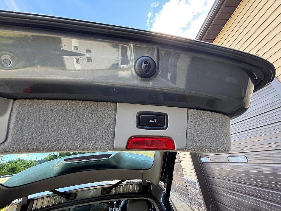 Used 2014 Porsche Cayenne Diesel Platinum Edition image 20