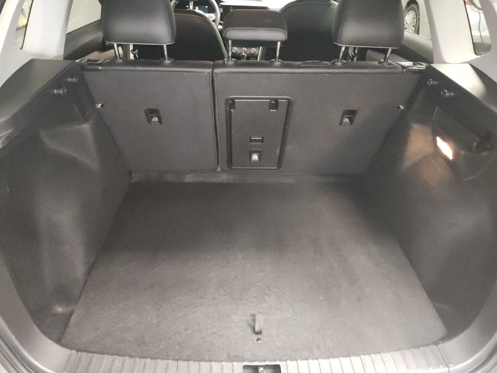 Used 2022 Volkswagen Taos SE image 16