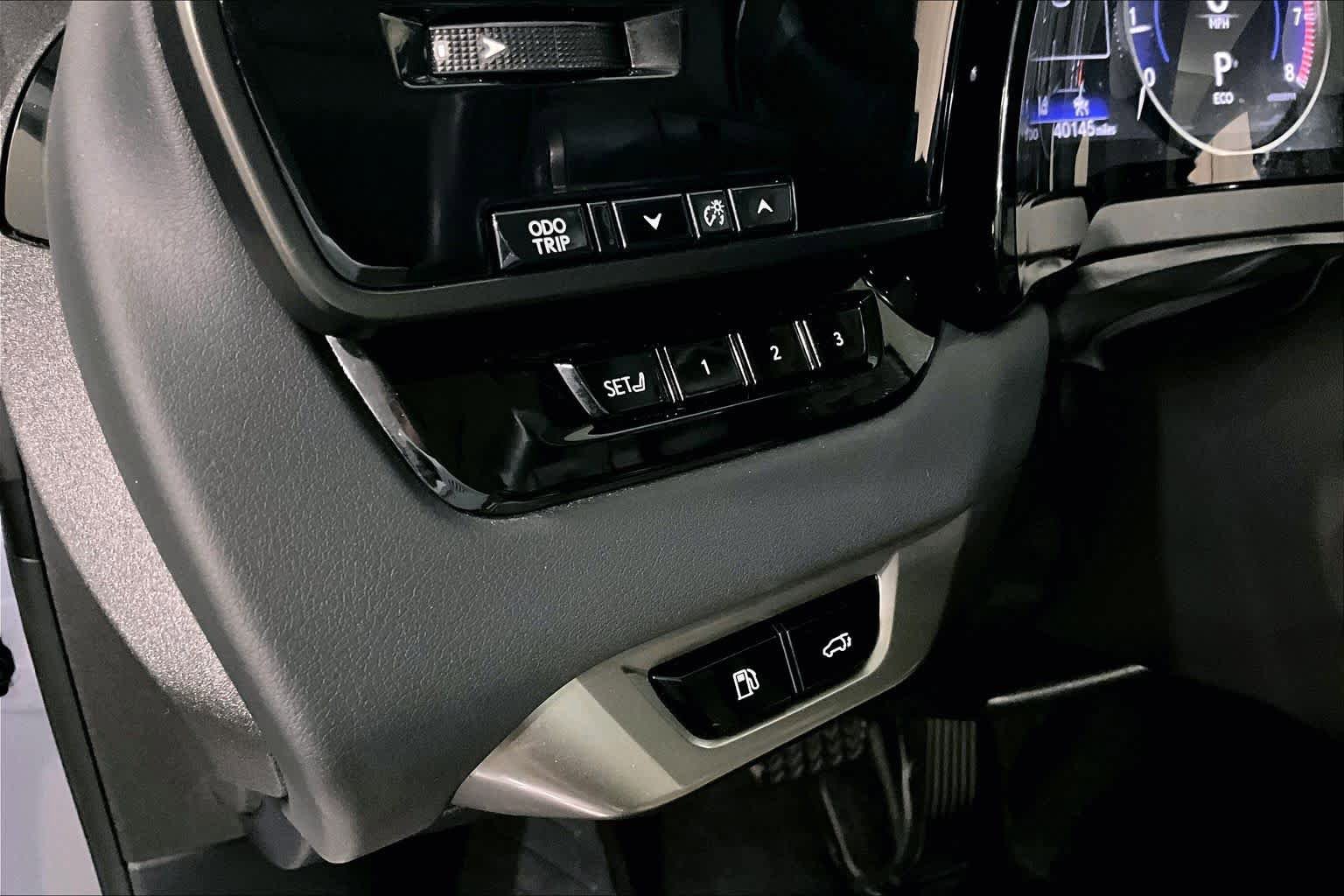 Used 2024 Lexus RX 350 Premium w/ Cold Area Package AWD/4WD image 35