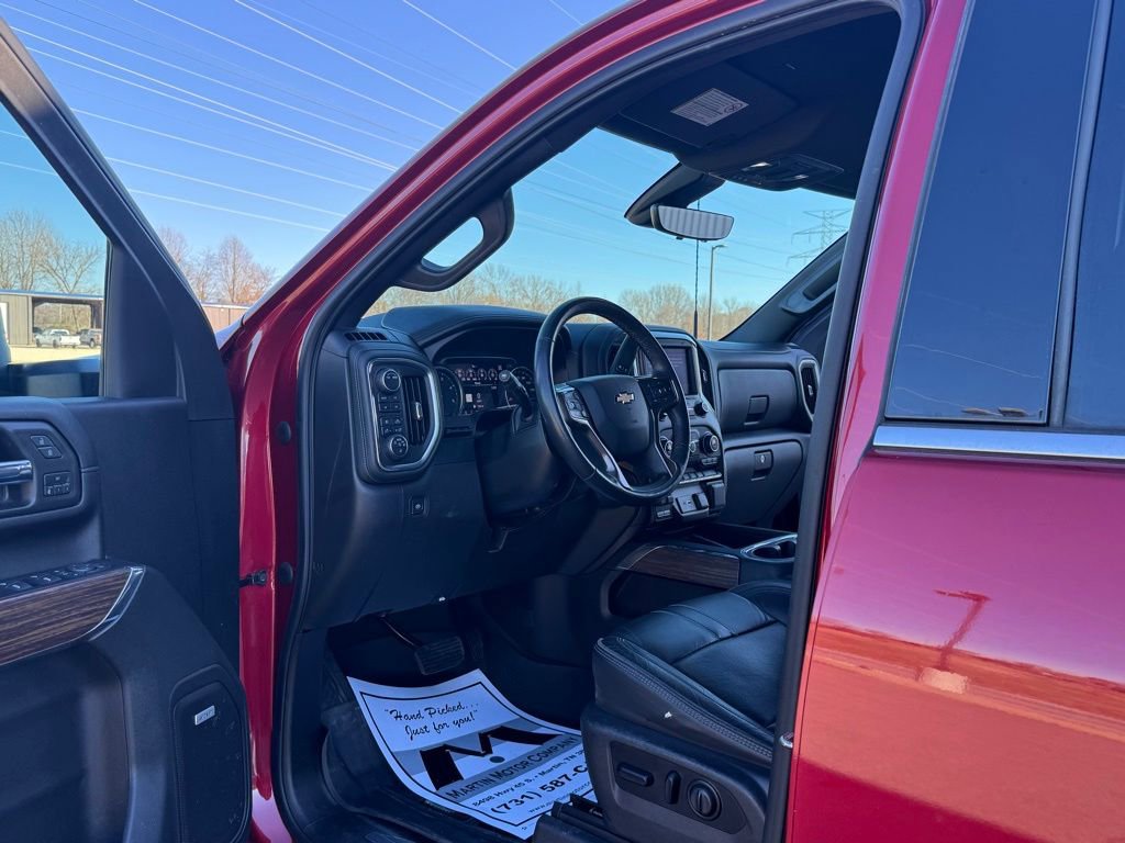 Used 2020 Chevrolet Silverado 2500 High Country w/ Technology Package image 2