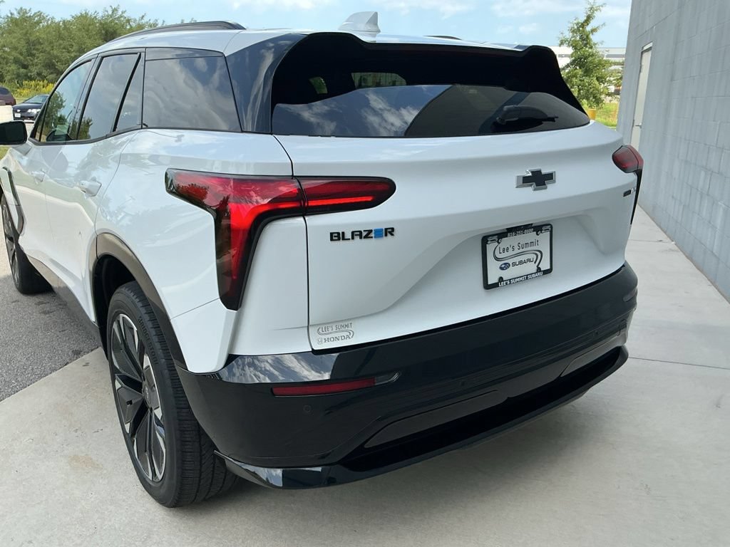 Used 2024 Chevrolet Blazer EV RS AWD/4WD image 9