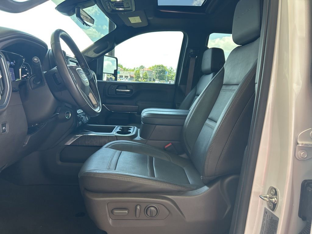 Used 2023 GMC Sierra 2500 Denali w/ Denali Ultimate Package AWD/4WD image 10