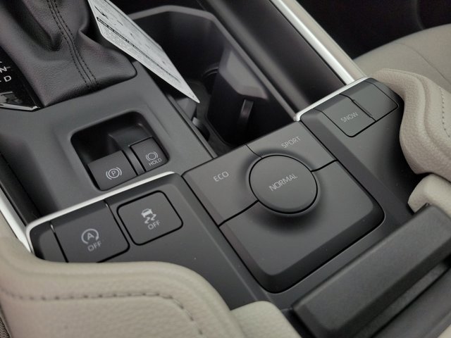 Used 2025 Toyota Grand Highlander FWD image 7