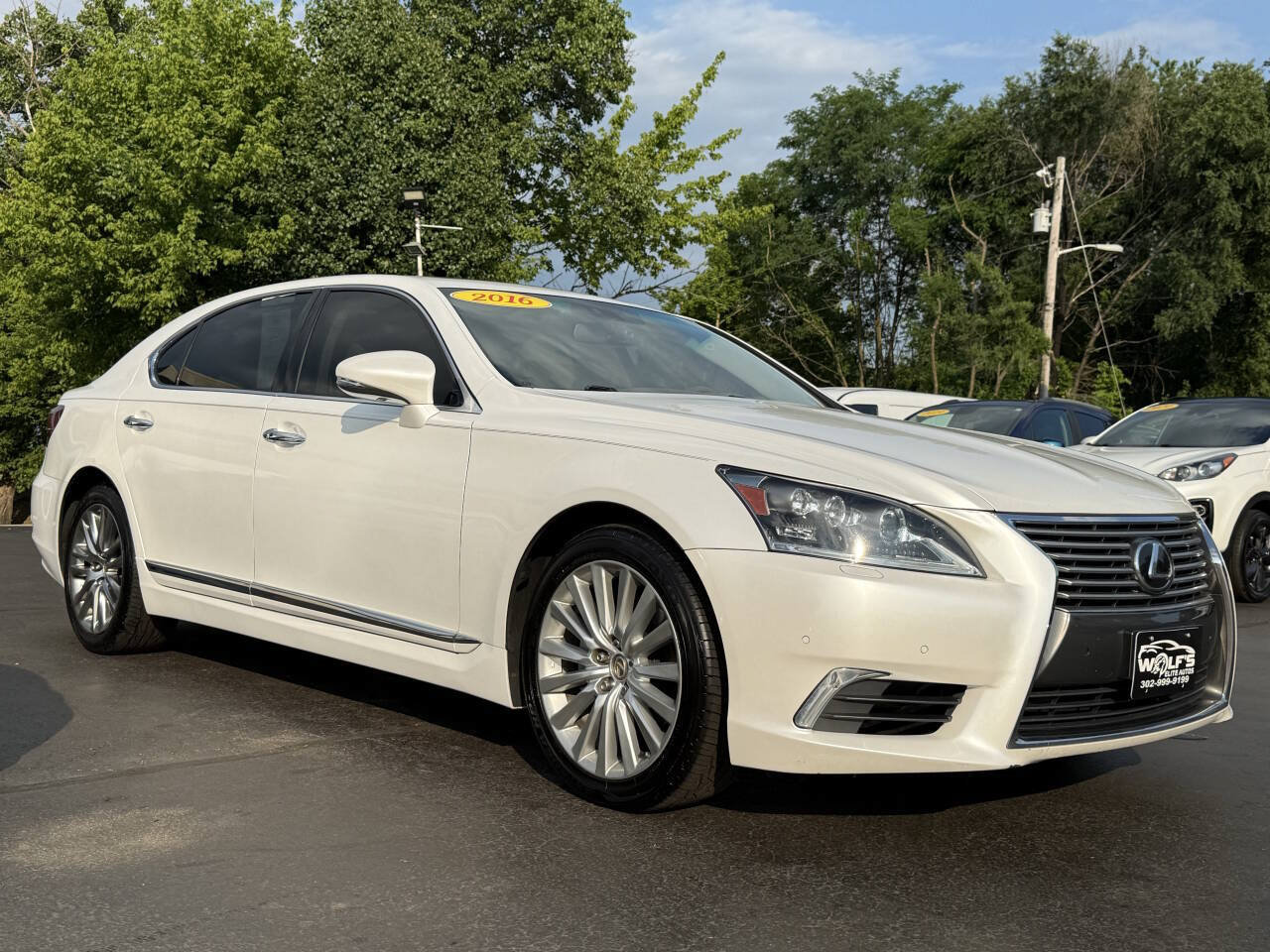 Used 2016 Lexus LS 460 L RWD image 4