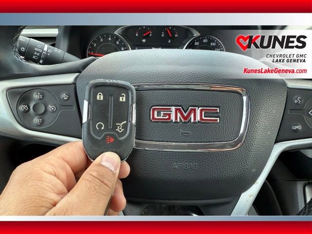 Used 2023 GMC Acadia SLT image 57