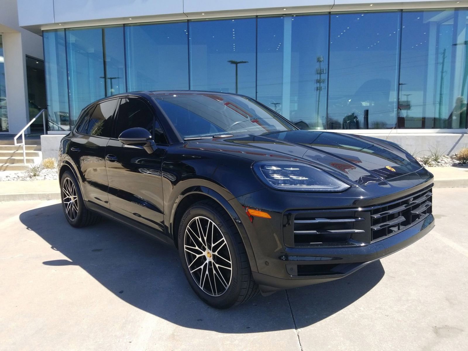 Used 2024 Porsche Cayenne image 9