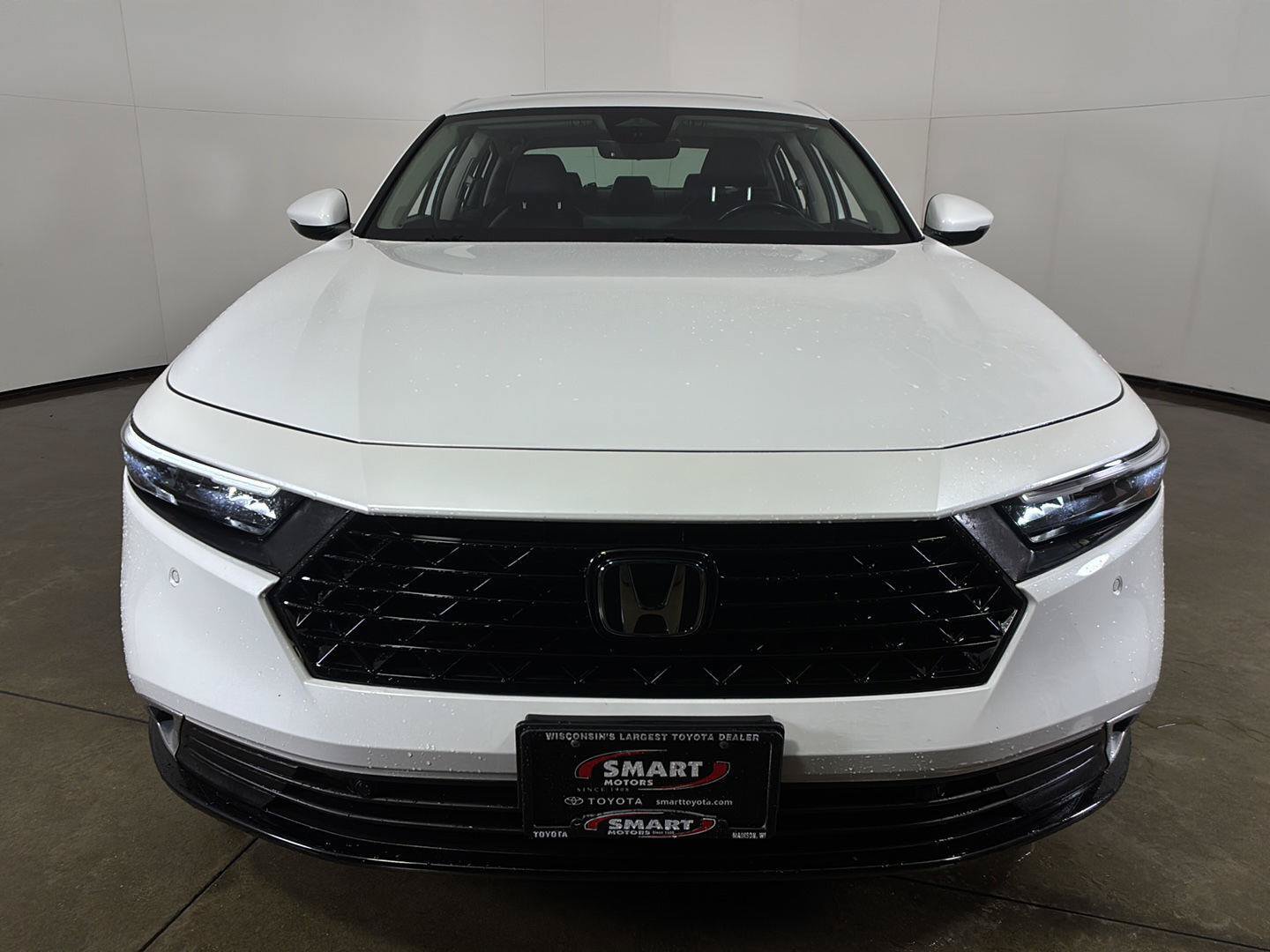 Used 2023 Honda Accord Touring image 7