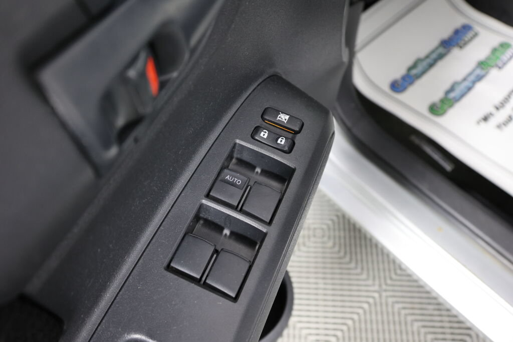 Used 2008 Scion xB FWD image 30