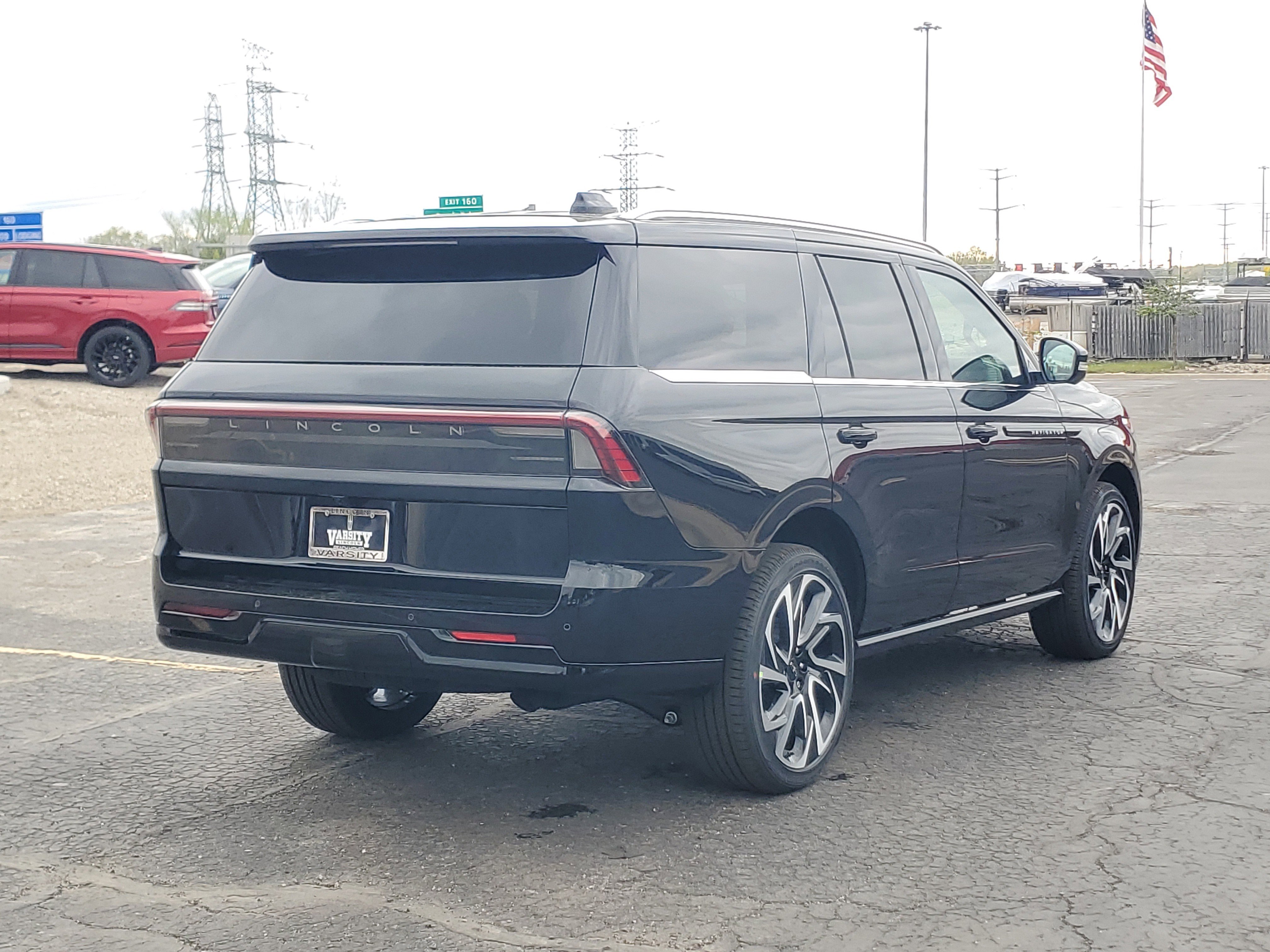 New 2026 Lincoln Navigator Black Label AWD/4WD image 4