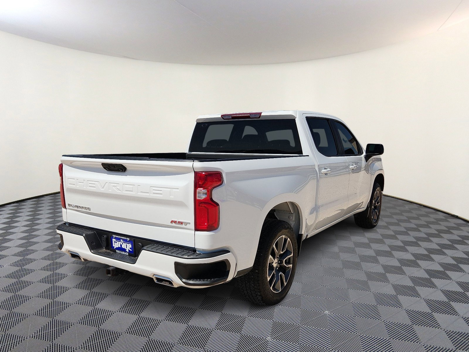 Used 2024 Chevrolet Silverado 1500 RST w/ Z71 Off-Road Package image 4