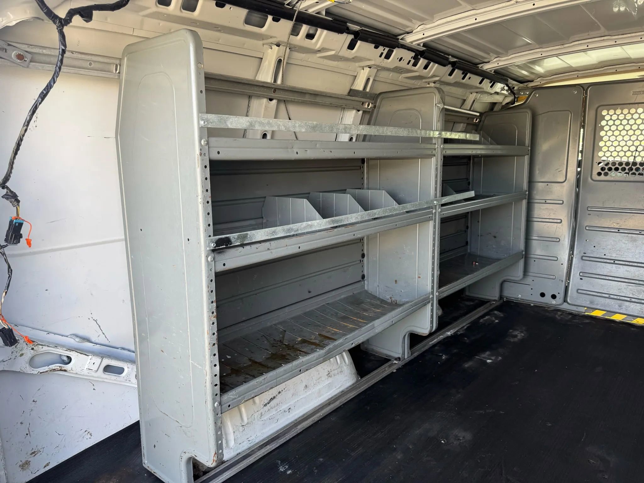 Used 2013 Chevrolet Express 3500 image 17