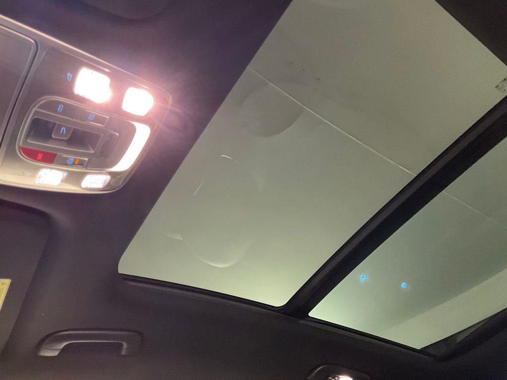 Used 2024 Genesis GV70 2.5T w/ Sport Prestige Package image 25