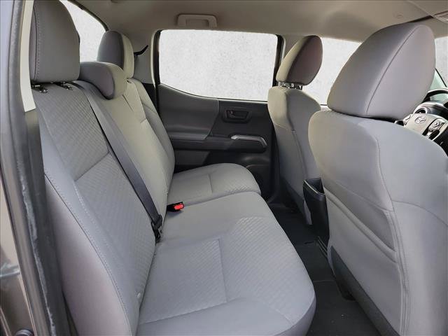 Used 2022 Toyota Tacoma SR5 RWD image 16