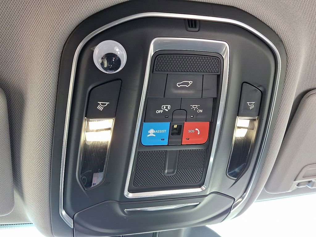 Used 2021 Jeep Grand Cherokee L Limited image 23