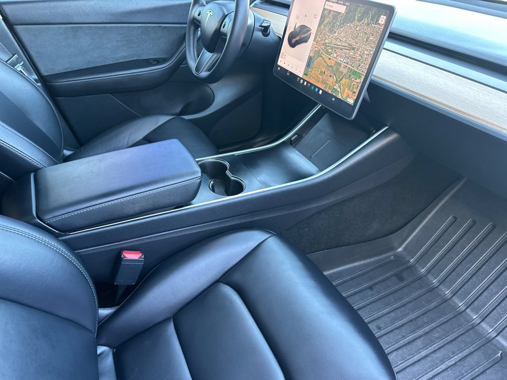 Used 2020 Tesla Model Y Performance AWD/4WD image 18