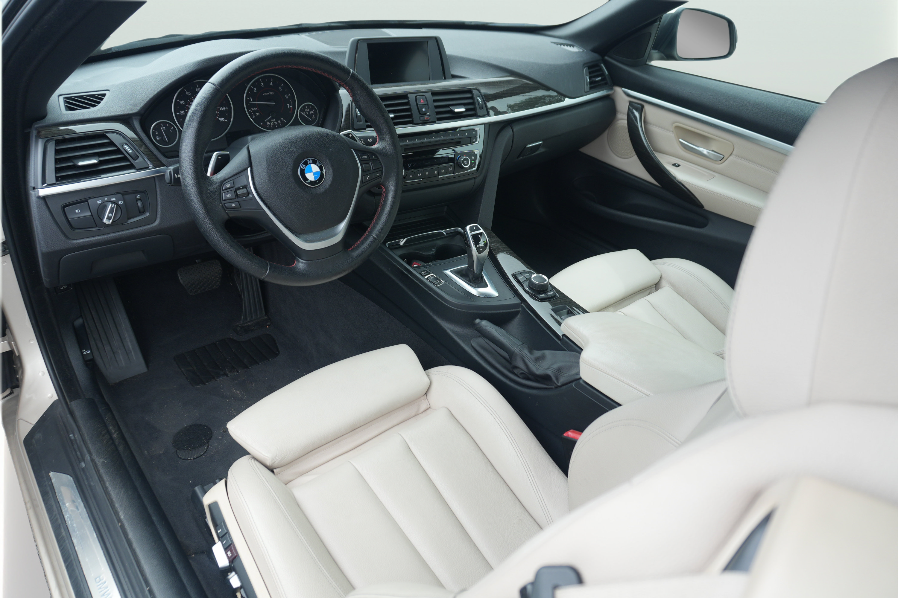 Used 2017 BMW 430i xDrive Convertible AWD/4WD image 32